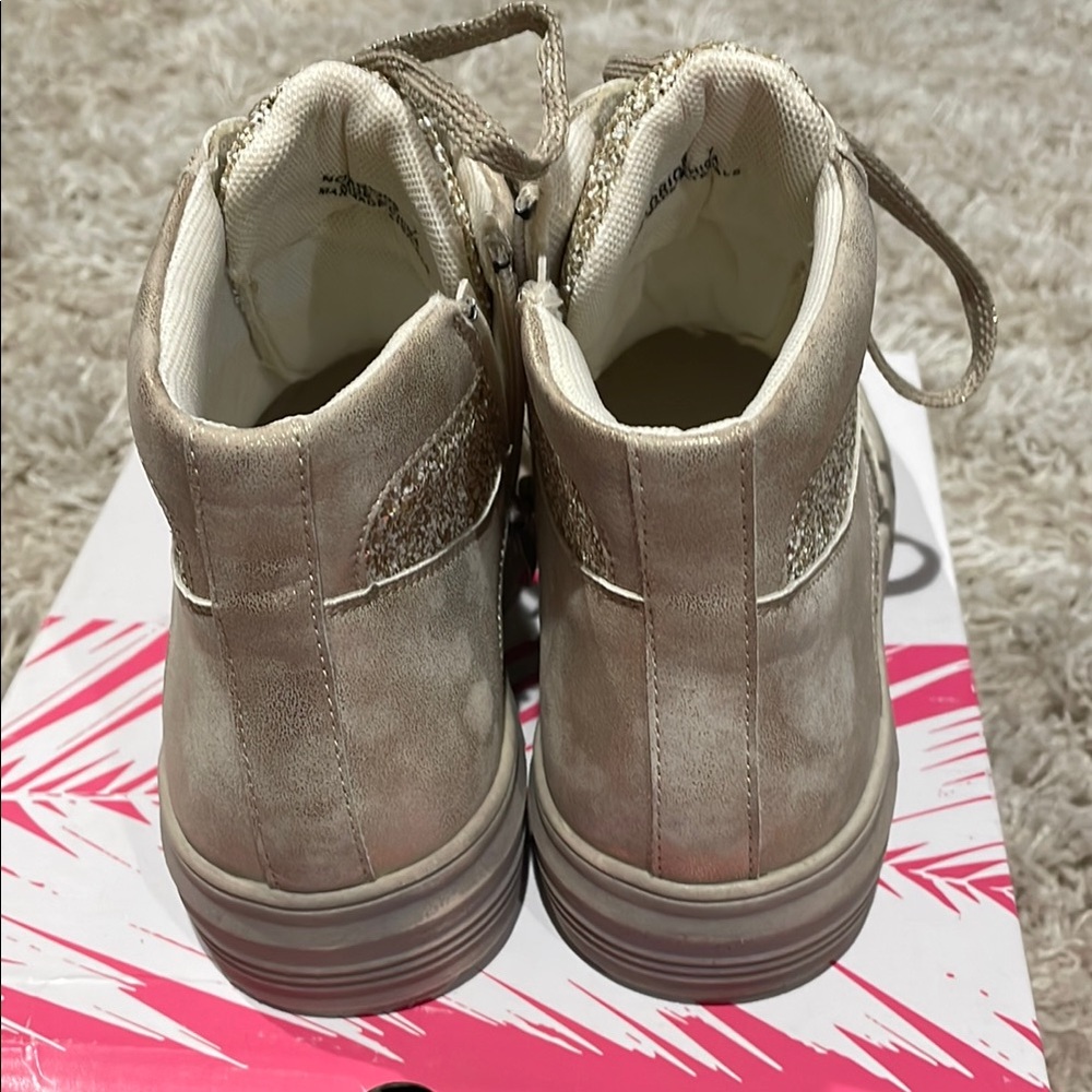 Hey Girl Gold Metallic Women's Sneakers - Picture 4 of 8